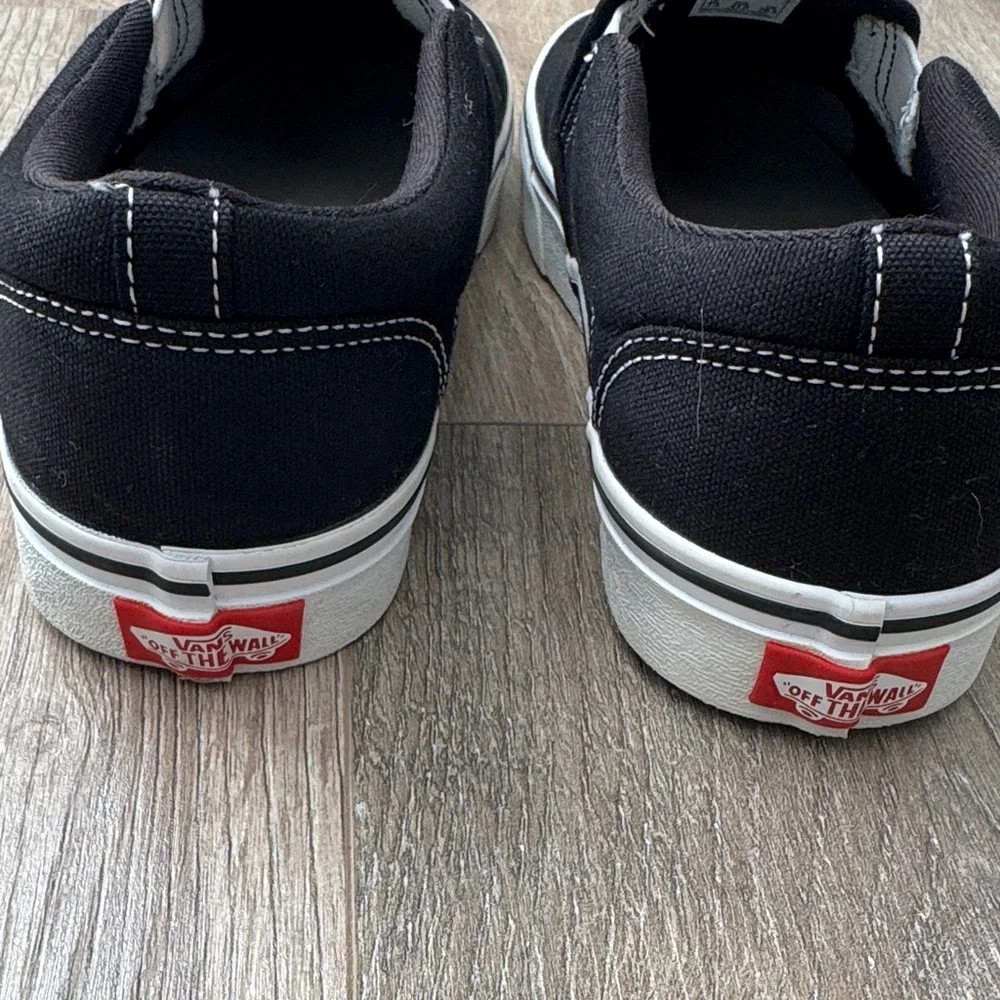 Vans Men's Black and White Asher Slip-On Shoes Size 8.5